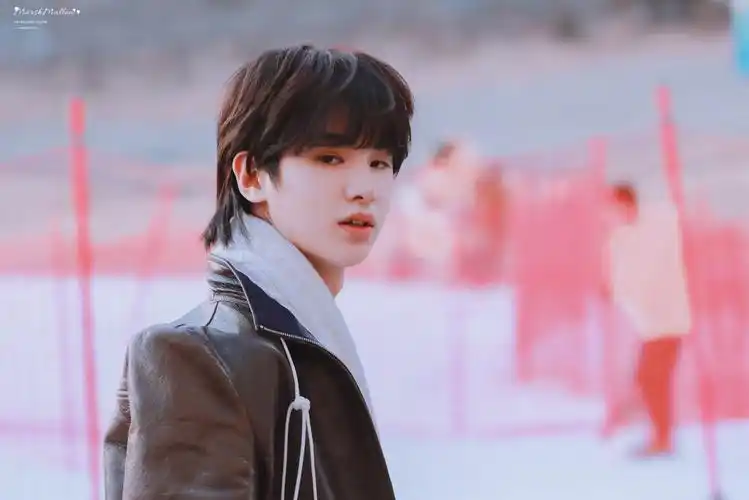 justin黄明昊今日份下班图这是什么电视剧男主