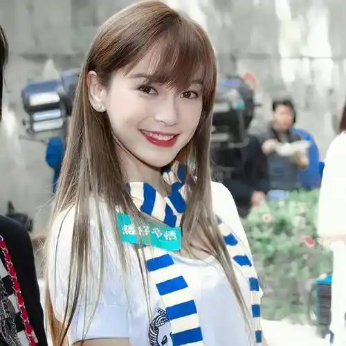 早期angelababy灵动俏皮清纯美艳,回眸浅笑宛如不谙世事的精灵!_feel_