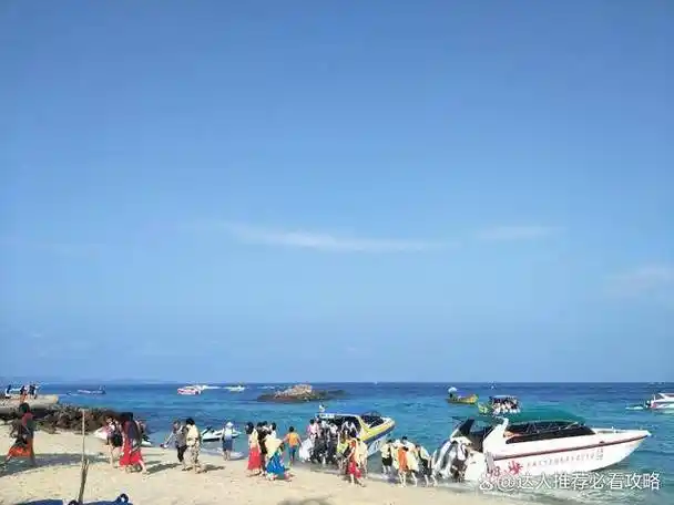 d1:出发地>三亚>导游接机>入住海边私人沙滩酒店640_480