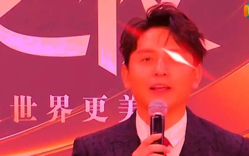 活动作品百克力之夜红毯主持人杀疯了