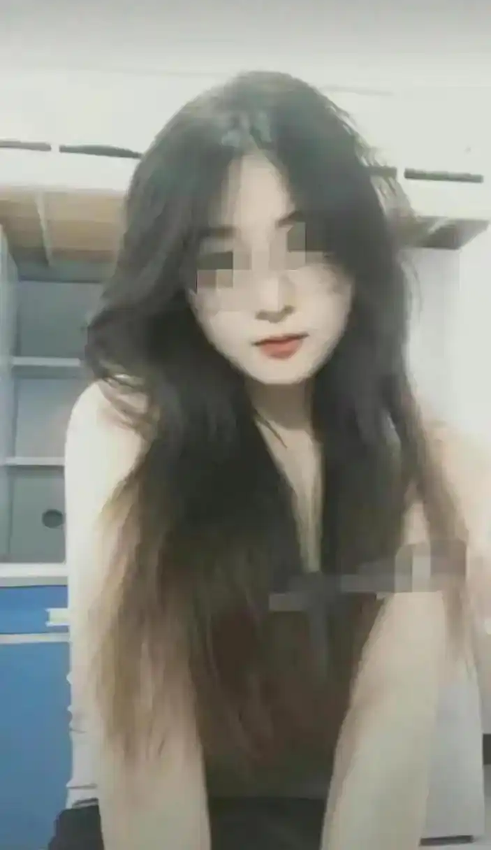 女大学生网恋2周就开房,男友曝出不雅视频,具体细节