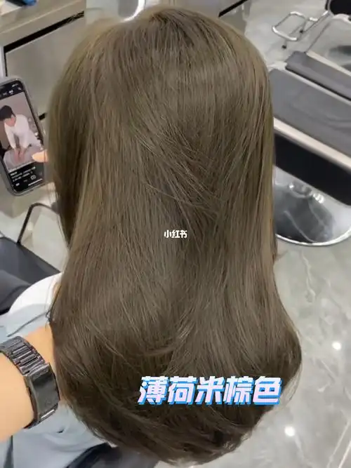 夏天一定要染的发色薄荷米棕色