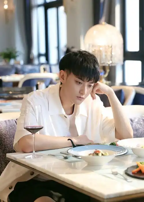 黄子韬才不要和老板谈恋爱##黄子韬陆询##黄子韬非询常知识点