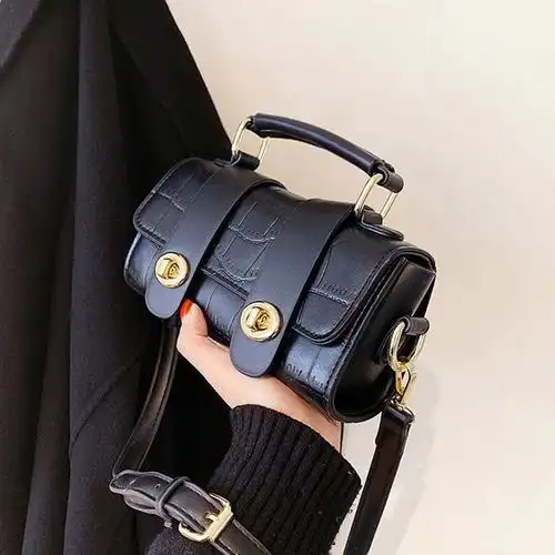 2021质感小包包女2020新款潮网红斜挎包时尚