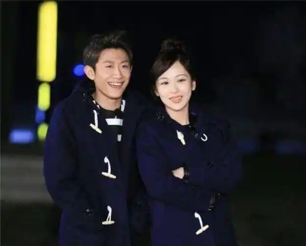 网曝张一山与杨紫已秘密领了结婚证,张一山公开辟谣:这是友谊!