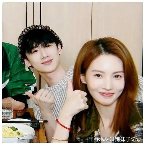 金晨直播澄清白敬亭恋情传闻姐姐直言不讳真实透明