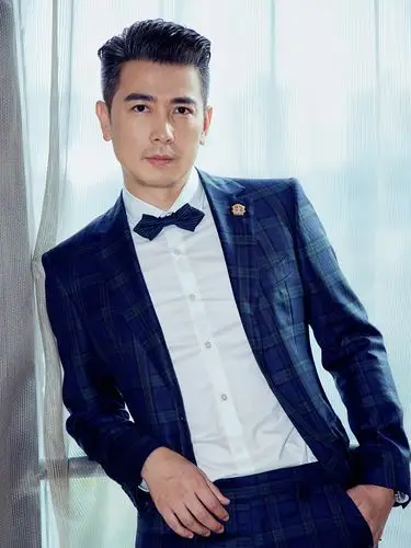 保剑锋儒雅亮相北京大学生电影节主演影片拿下组委会大奖