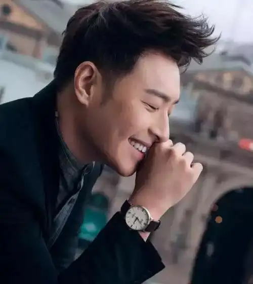 潘玮柏的发型(明星飞机头发型图片男) - 月牙知识库