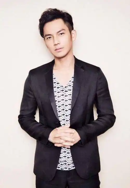 原创45岁钟汉良近况曝光以初学者水平参加街舞节目网友还能看吗