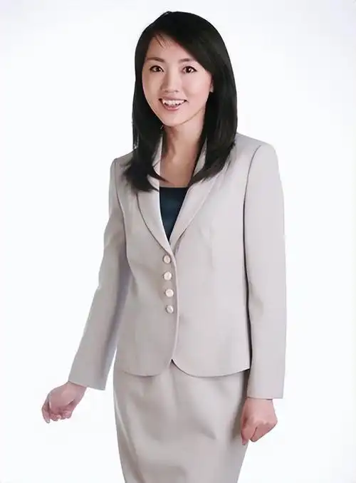 回顾气象一姐杨丹与丈夫丁克15年后40岁高龄产子一家三口乐开怀