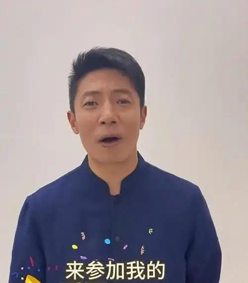 撒贝宁发搬家新居,同事王嘉宁留言!网友:这是要表演什么大戏?