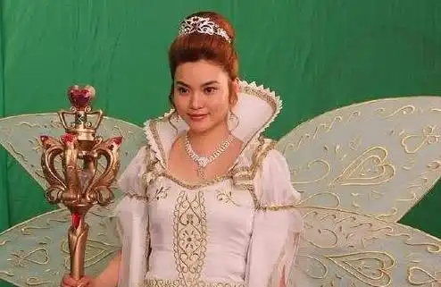 巴啦啦小魔仙:魔仙女王现在有多美?你看她新造型,比严莉莉惊艳