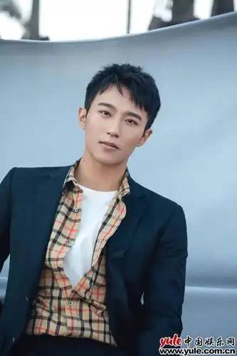 王森与其他同样富有热血的青年演员一样,都是中国电影的新生力量,从