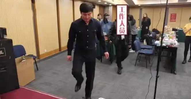 明星真实体重大曝光杨紫害羞不让称李现比吴磊胖20斤