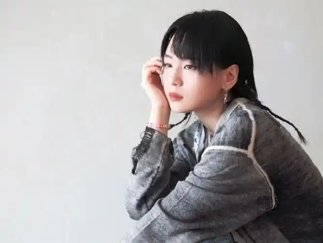 周笔畅超话脑子不停,心眼子不止,与老板@周笔畅一起继续奔走,踏上进阶