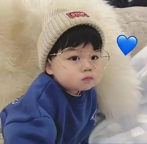 头像呀,被这个小男孩萌化了
