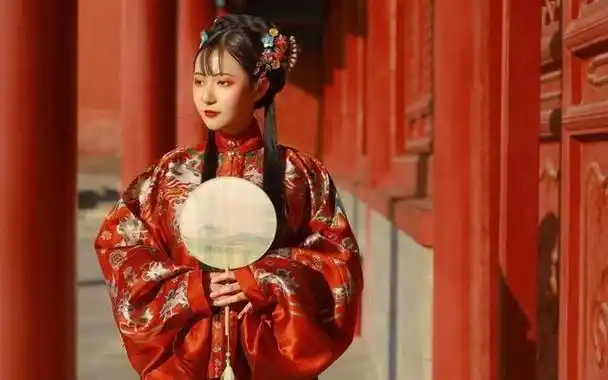 阿娘死后,我在皇宫苟延残喘,要扶我上位?伪皇而已,我宁可死