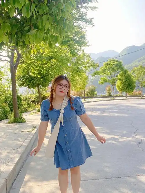 153 120斤|牛仔裙也太适合苹果型女孩啦