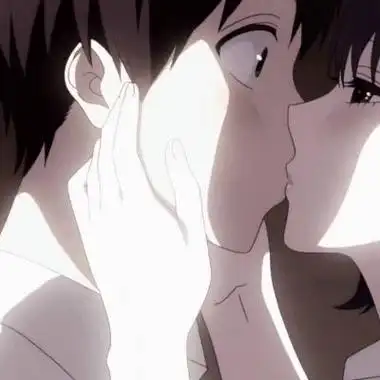 下载】亲密头像情侣头像大全甜甜夏天亲吻情头男女亲吻动漫图片大全