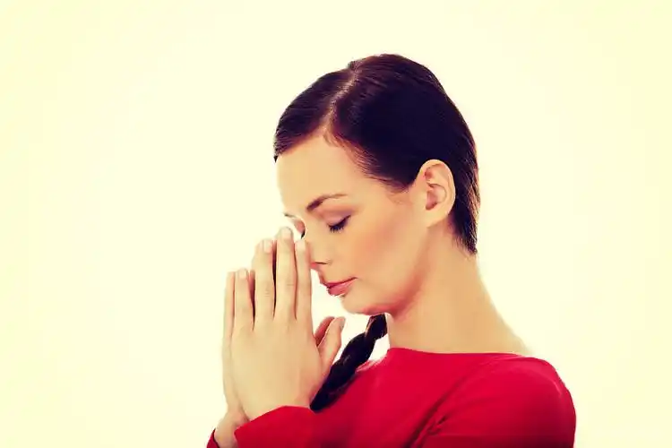 美女_祈祷_双手合十_高清图片_全景视觉