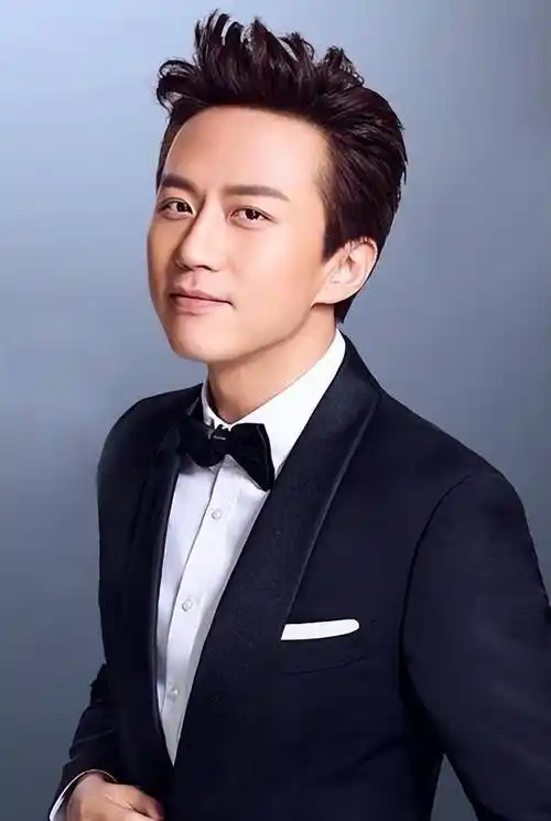 邓超泪洒北大观影场,《我们乒乓》多次撤档,耗光观众耐心!_电影_成功_