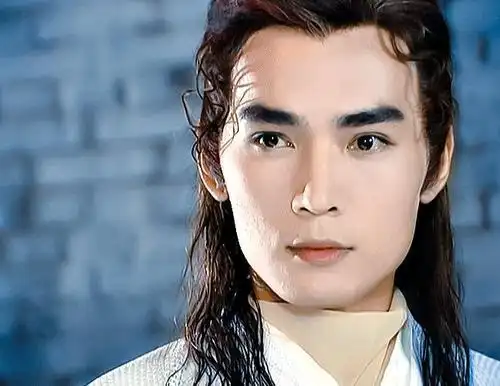 焦恩俊近照两鬓斑白剧里是潇洒浪子剧外与妻子冷战2年不离婚