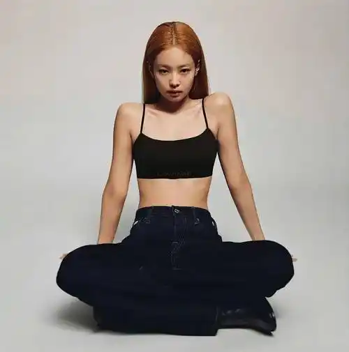jennie泫雅或许你还记得这些令人印象深刻的calvin klein辣妹大片