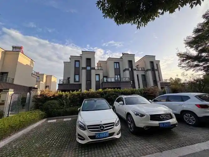 盐城房产>盐城房产资讯>盐城房产市场>荷玛诗湾(苏州荷玛诗湾别墅)