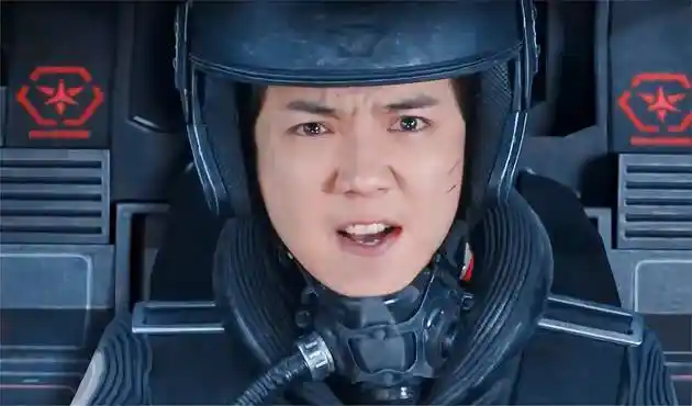 上海堡垒:谁说小鲜肉没有演技,鹿晗的一句向我开炮瞬间戳中泪点