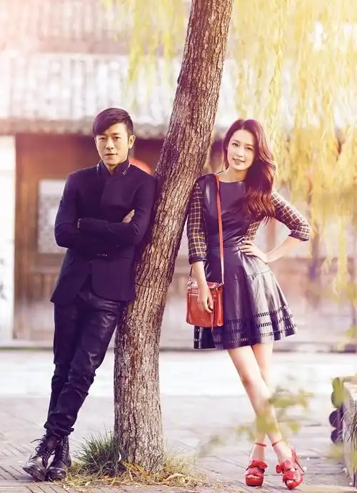 林申李沁甜蜜大片曝光 演绎情侣度假风