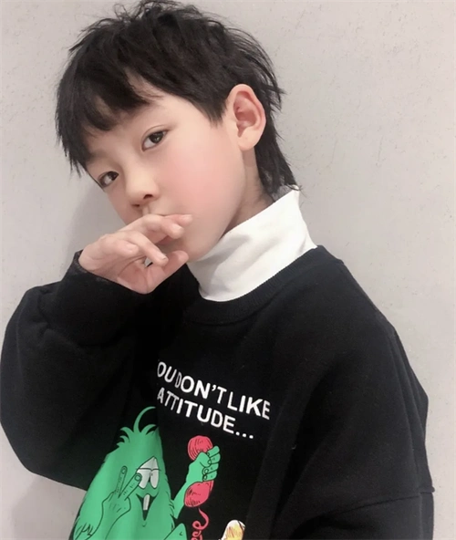 酷帅小潮童发型 人气小男孩短发_儿童发型 - 美发站