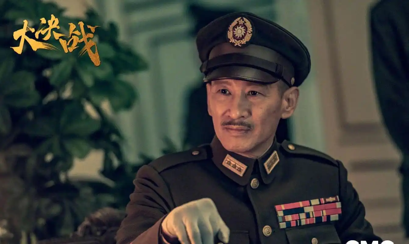 正在热播的电视剧版《大决战》中,除了对三大战役进行细致入微的描写
