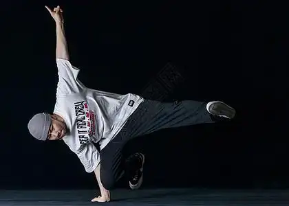 街舞动作人物图片