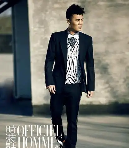 杜淳玩转英伦风 优雅西装展"淳爷"贵族气质(图)(5)