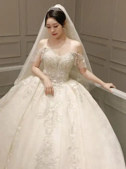 宫廷重工婚纱78微胖新娘的收割机