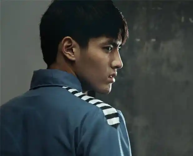 吴亦凡上海外滩豪宅一周卖出,成交价1.