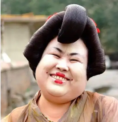 她胖却被赵本山赏识入行30年演过许多悍妇至今未婚