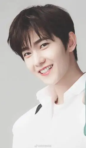 来来来快来感受一下,杨洋治愈系的笑容,微微一笑整个世界都明亮了