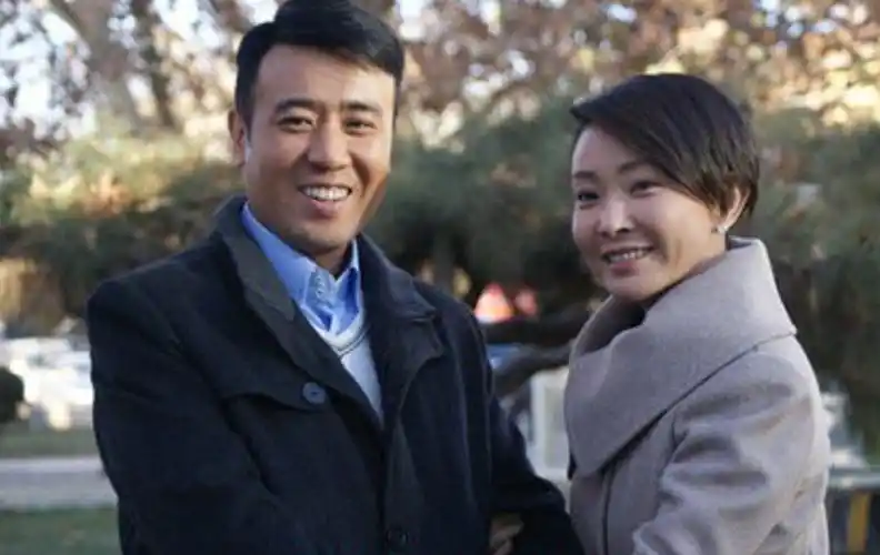 回顾演员于和伟我这辈子最正确的决定就是娶了一个平凡的妻子