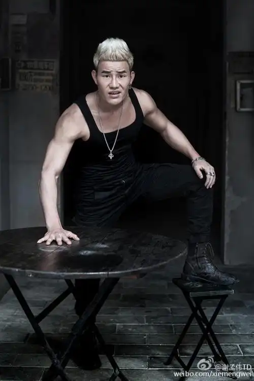 小兵张嘎扮演者谢孟伟变肌肉型男惊呆网友