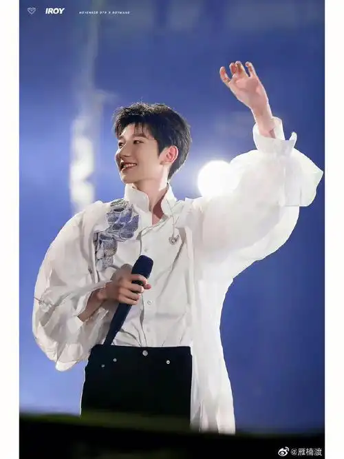 是一个小汤圆喜欢王源的历程:可能没有其他小汤圆的追星年龄大,也是一