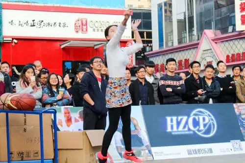 黑猪潮品杯三分球大赛落幕泉州库里终于现身刷爆朋友圈