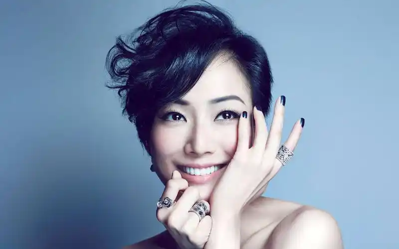 郑秀文-shocking colors 2001演唱会