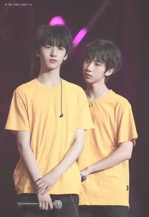 马嘉祺180cm左右严浩翔180cm左右贺峻霖178cm时代少年团成员基本信息