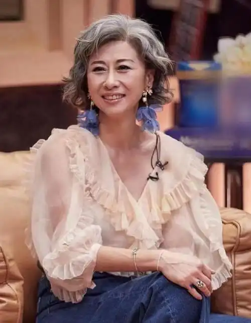 62岁叶倩文的豪宅全屋装修温馨优雅布置好有烟火气