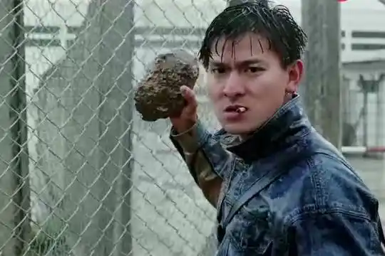 至尊无上:女神开豪车接刘德华出狱,非但不感激还在车上调戏女神