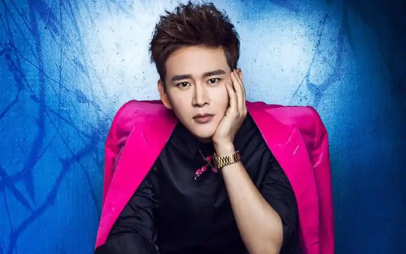 帅哥,明星壁纸,黄宥明,帅哥,明星,电脑壁纸,壁纸黄宥明霸道总裁范西装