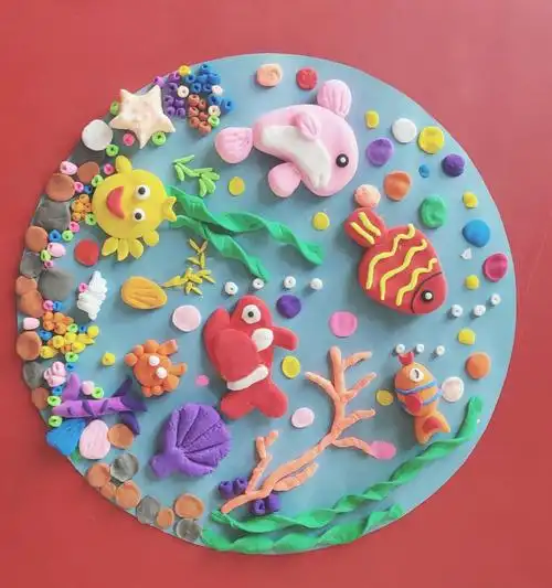 江布阔拉幼儿园开展教师"超轻粘土制作"比赛