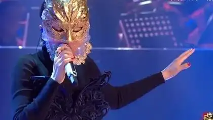 《蒙面歌王》野草演唱《站台》