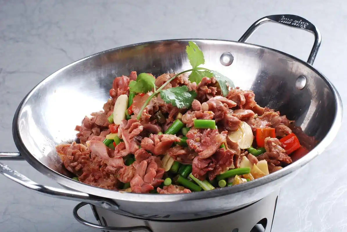 每天六道家常菜:上桌就被吃完的六道佳肴  干锅野鸡杂